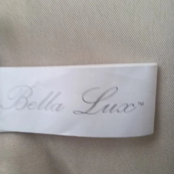 BELLA LUX HOLIDAY TABLE RUNNER NWT 13"X 72" - Picture 9 of 12